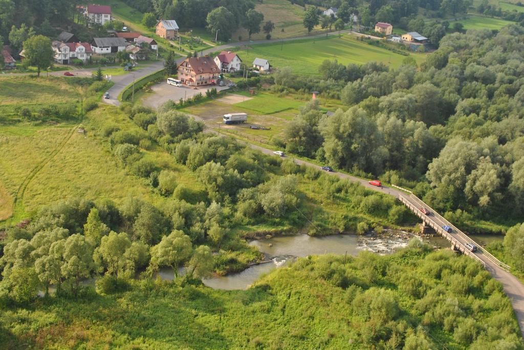 Noclegi Pod Bukowina Myczkowce Luaran gambar