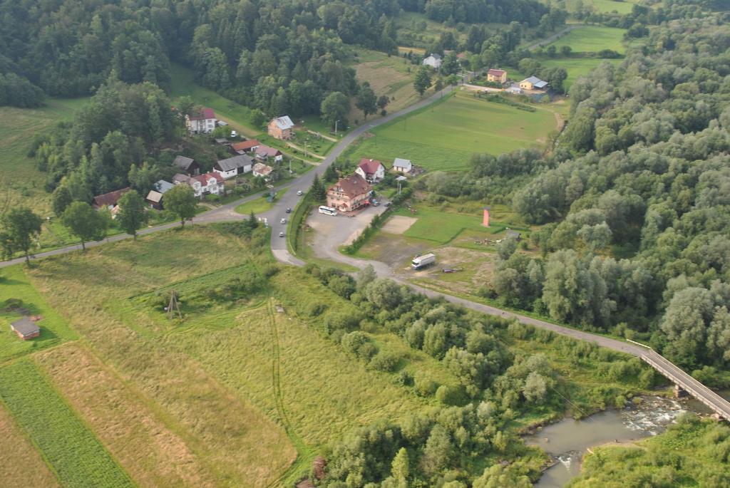 Noclegi Pod Bukowina Myczkowce Luaran gambar